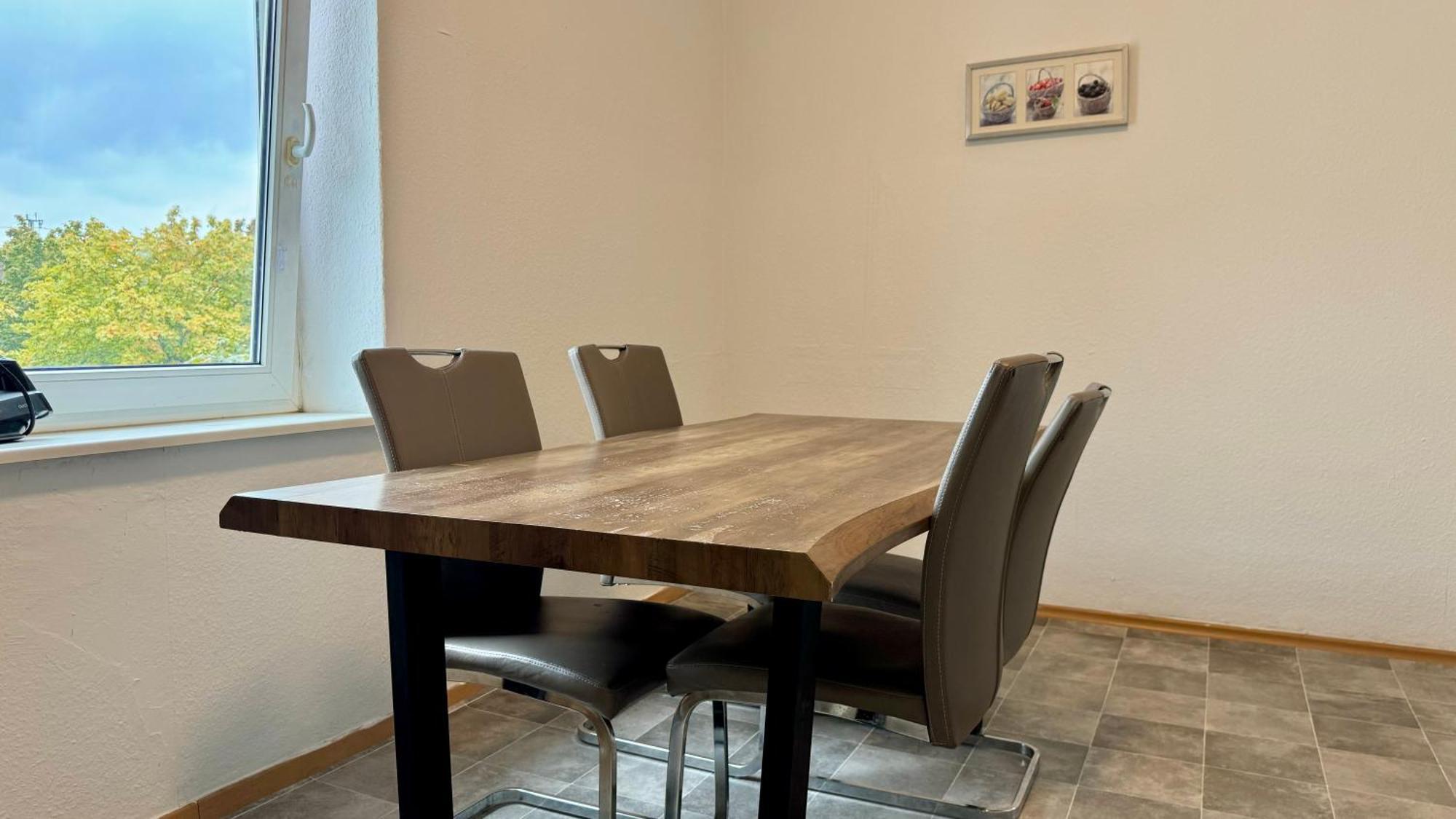 Apartments Im Herzen Von Neumuenster Innenstadt & Hbf Fusslaeufig, Mit Privatparkplatz Esterno foto