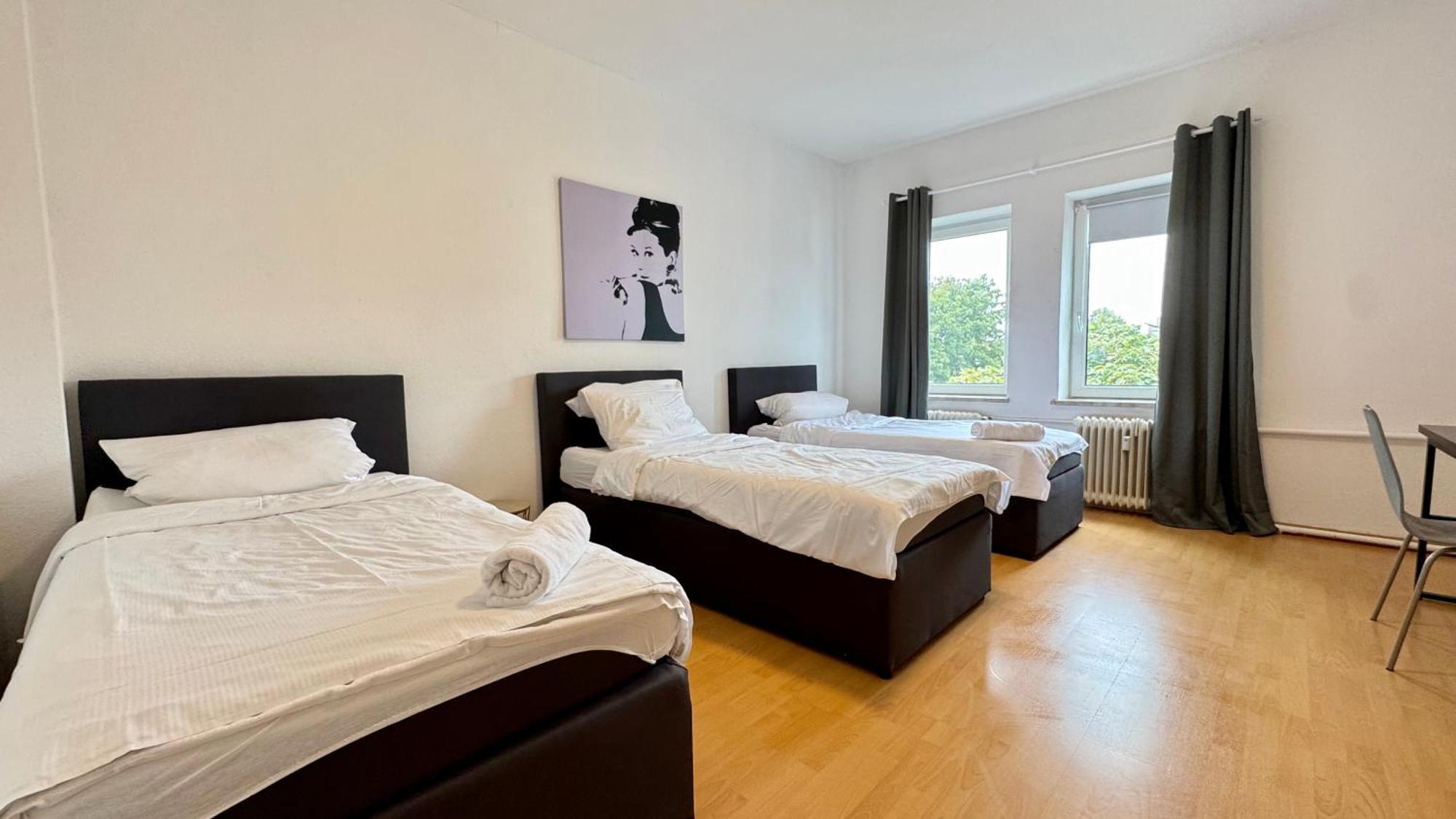 Apartments Im Herzen Von Neumuenster Innenstadt & Hbf Fusslaeufig, Mit Privatparkplatz Esterno foto