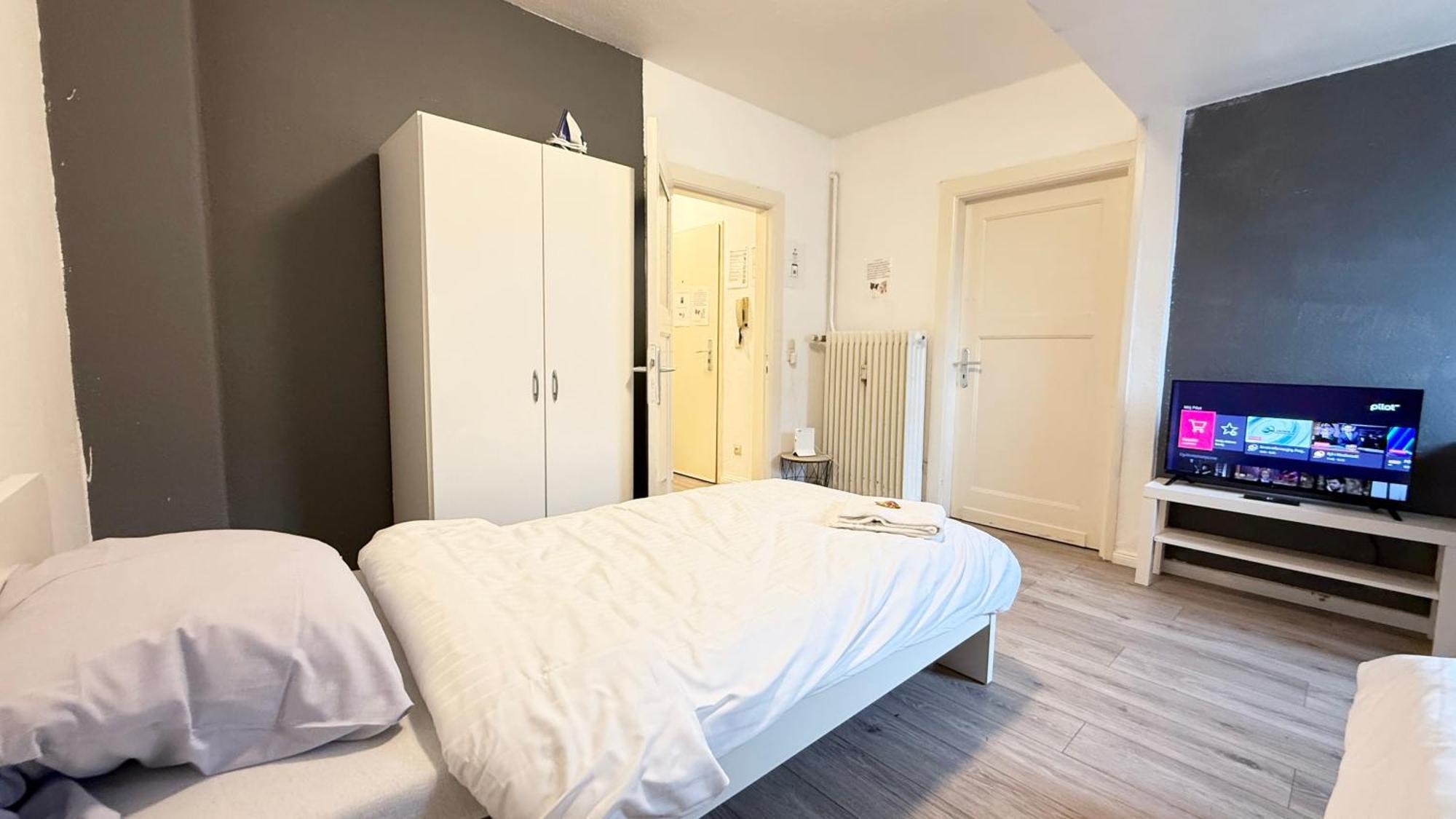 Apartments Im Herzen Von Neumuenster Innenstadt & Hbf Fusslaeufig, Mit Privatparkplatz Esterno foto