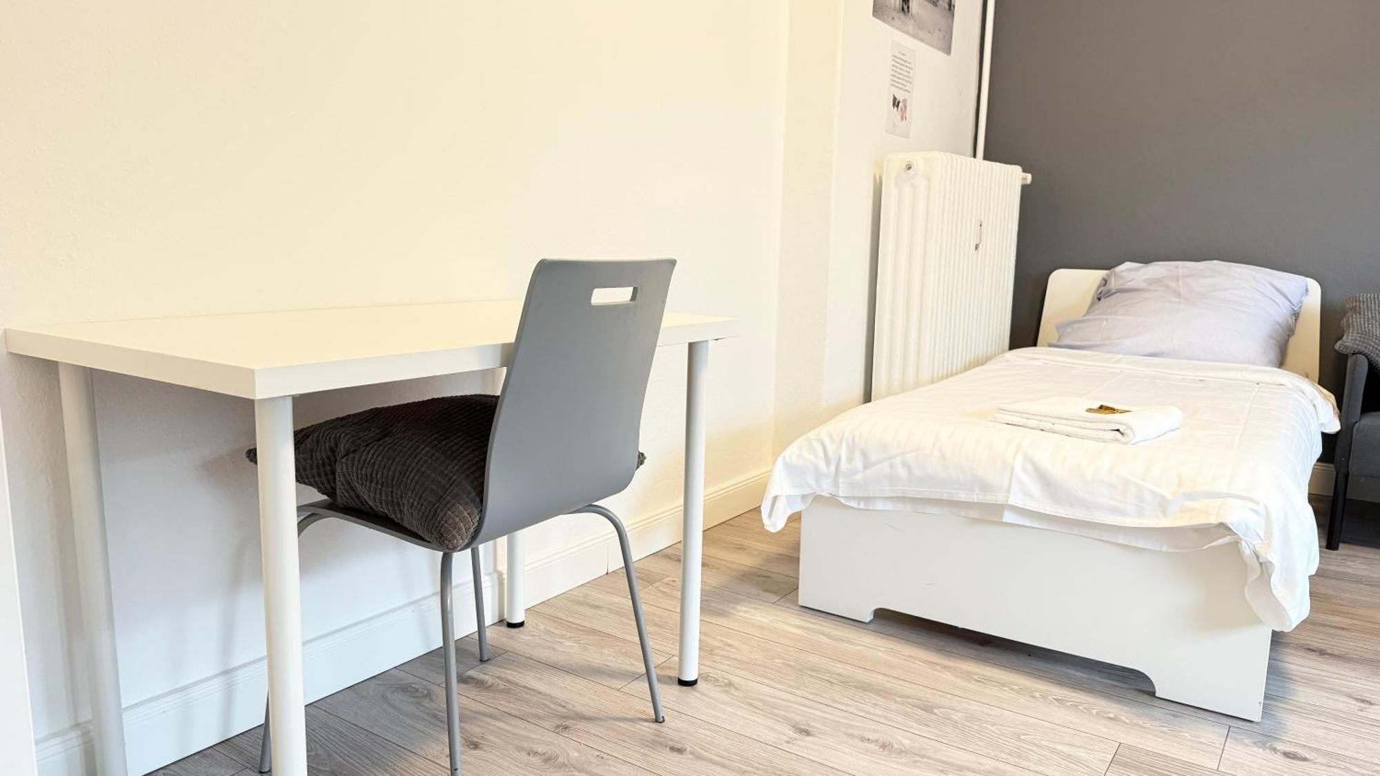 Apartments Im Herzen Von Neumuenster Innenstadt & Hbf Fusslaeufig, Mit Privatparkplatz Esterno foto