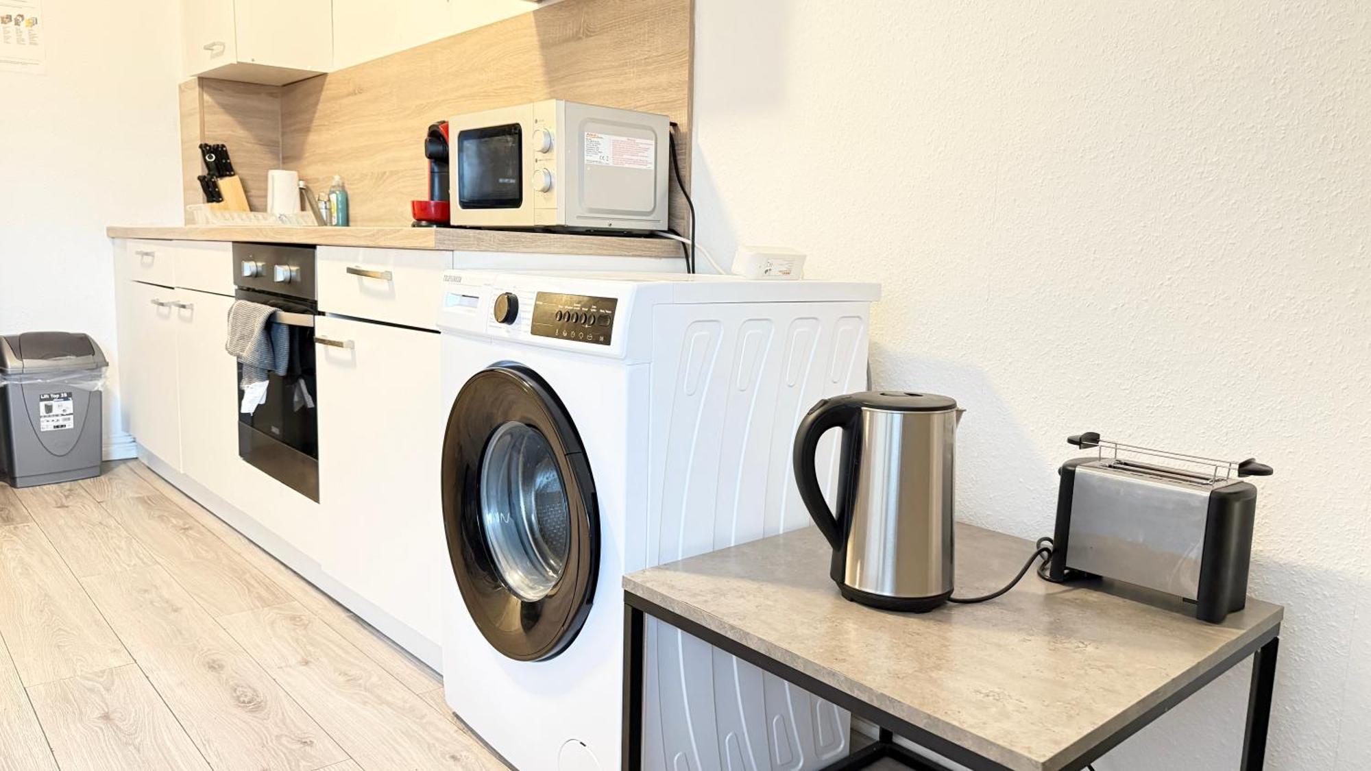 Apartments Im Herzen Von Neumuenster Innenstadt & Hbf Fusslaeufig, Mit Privatparkplatz Esterno foto