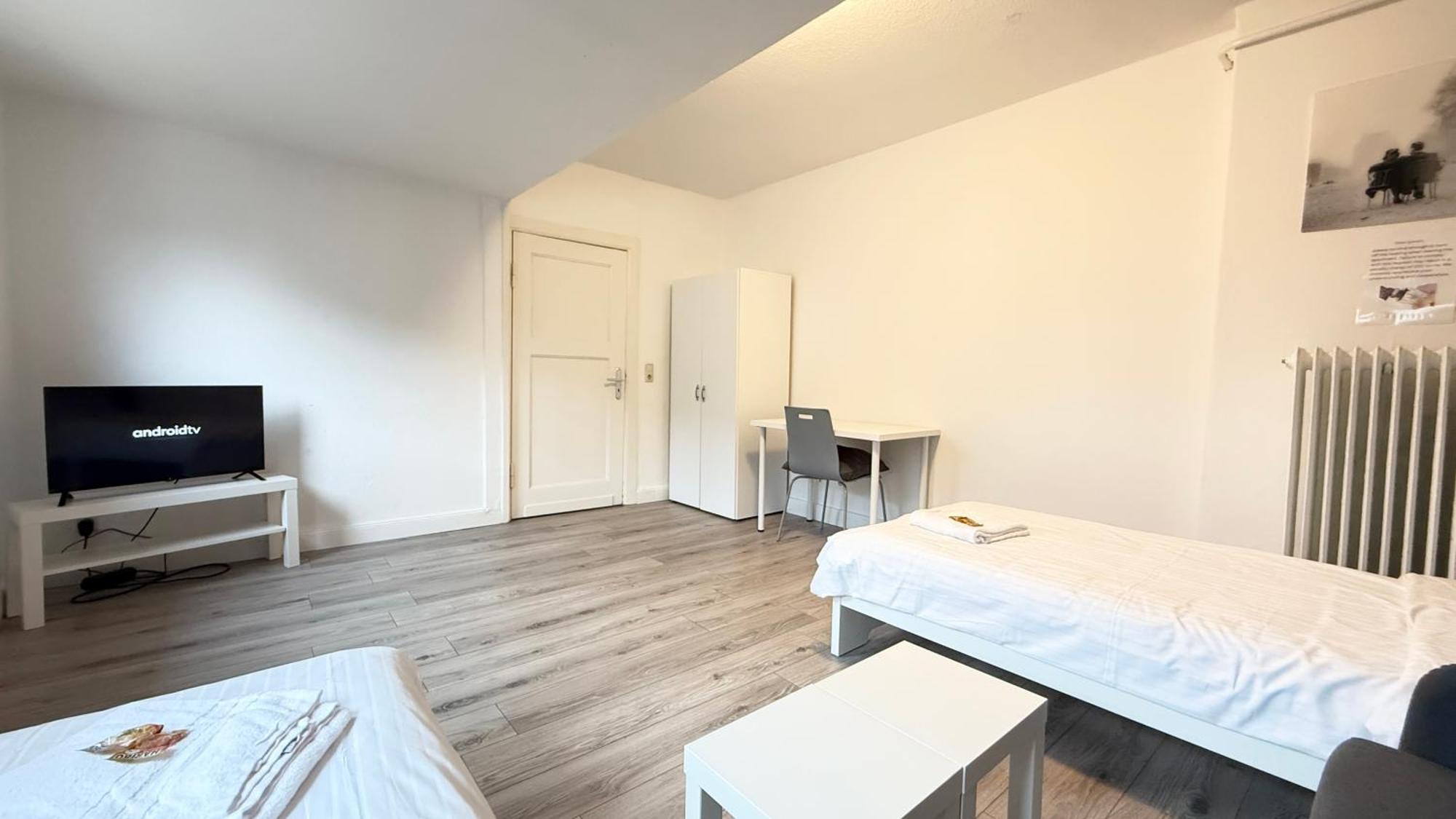 Apartments Im Herzen Von Neumuenster Innenstadt & Hbf Fusslaeufig, Mit Privatparkplatz Esterno foto