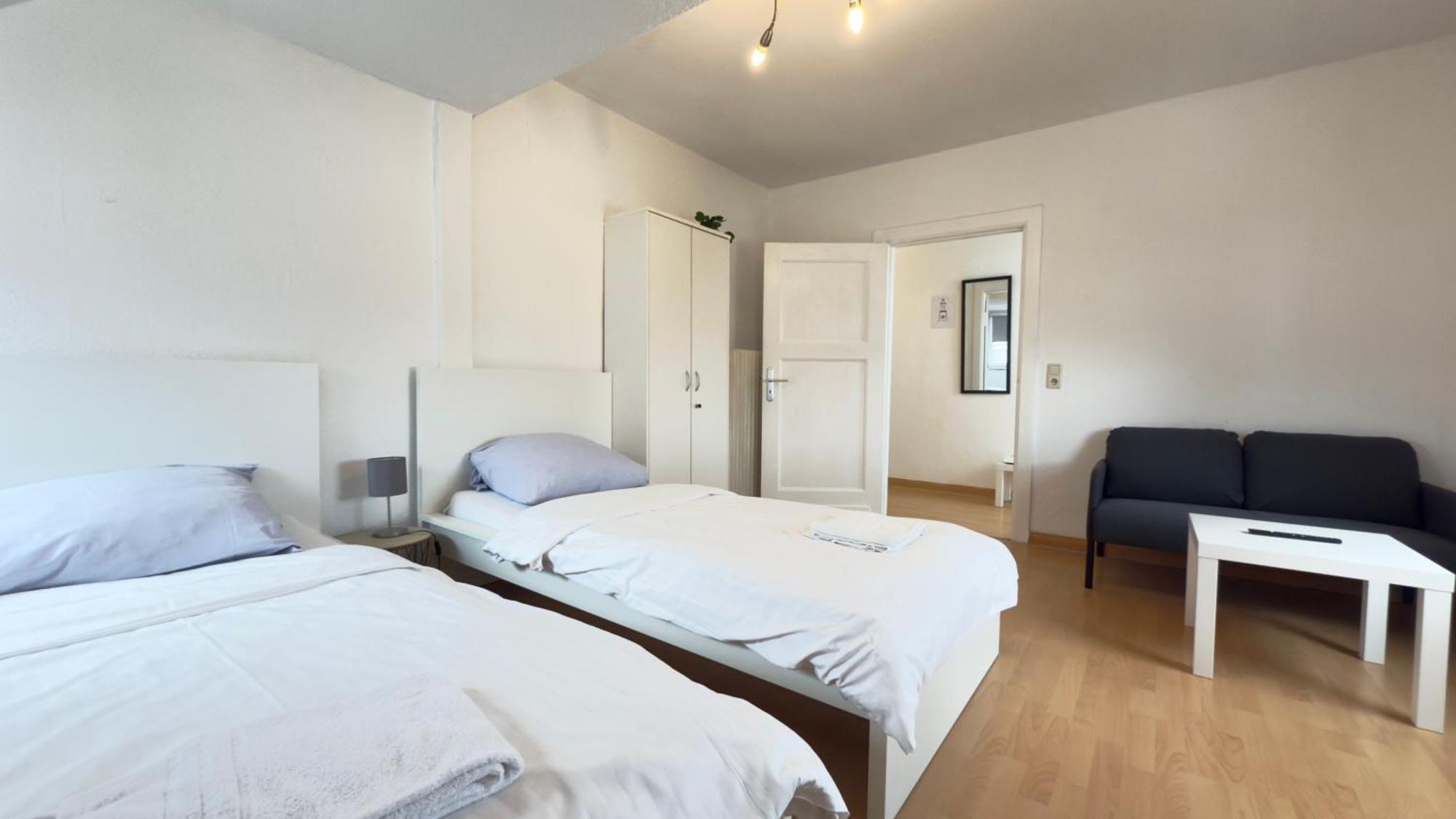 Apartments Im Herzen Von Neumuenster Innenstadt & Hbf Fusslaeufig, Mit Privatparkplatz Esterno foto