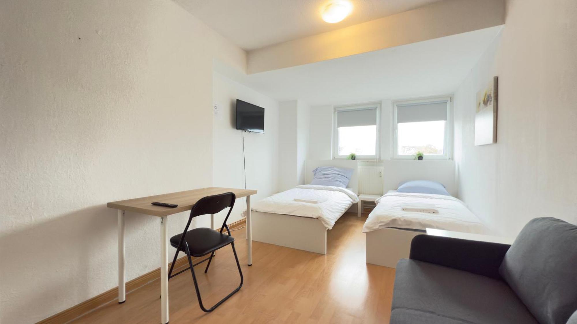 Apartments Im Herzen Von Neumuenster Innenstadt & Hbf Fusslaeufig, Mit Privatparkplatz Esterno foto