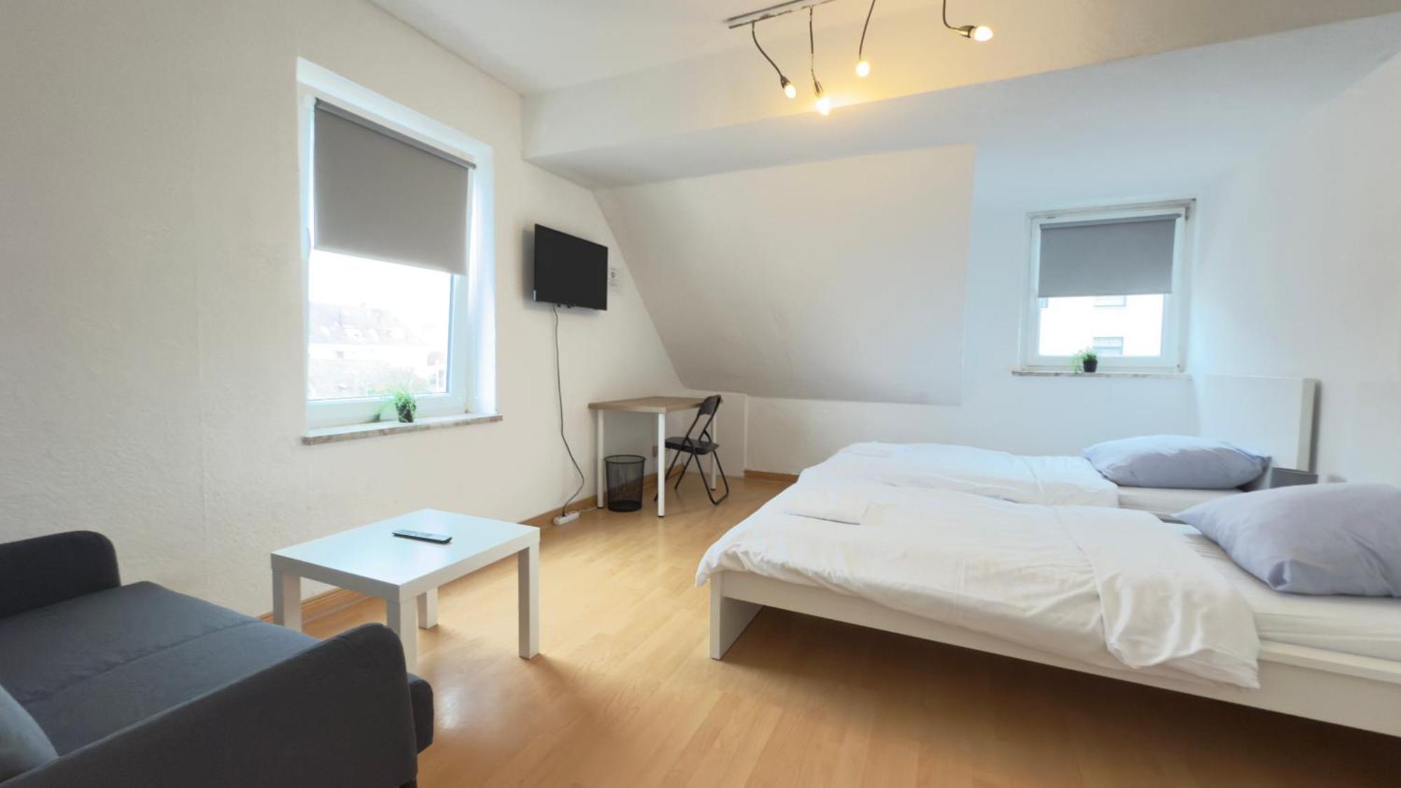 Apartments Im Herzen Von Neumuenster Innenstadt & Hbf Fusslaeufig, Mit Privatparkplatz Esterno foto